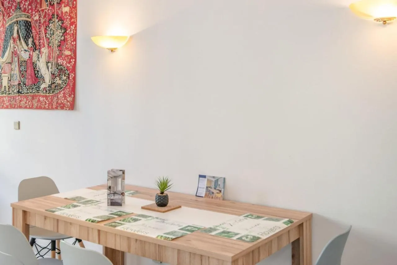 Large And Bright Studio With Ac At The Heart Of Avignon - Welkeys Lejlighed