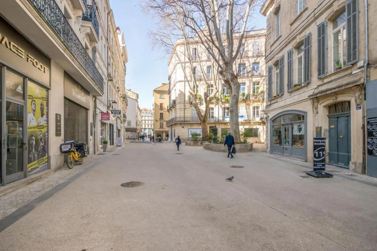 Large And Bright Studio With Ac At The Heart Of Avignon - Welkeys Lejlighed